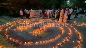 गोचर ओरण संरक्षक संघ ने गोपाष्टमी के मौके पर कलेक्ट्रेट के आगे गाय माता की आरती की देखें वीडियो